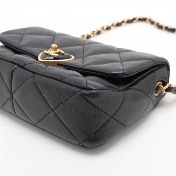 SOLD OUT ❌Chanel Matelasse Lambskin Chain shoulder bag Black Gold Metal fittings - Picture 9 of 11